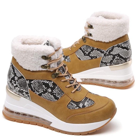 Brown Winter Wedge Faux Fur Booties Multicolored - Picture 1 of 7